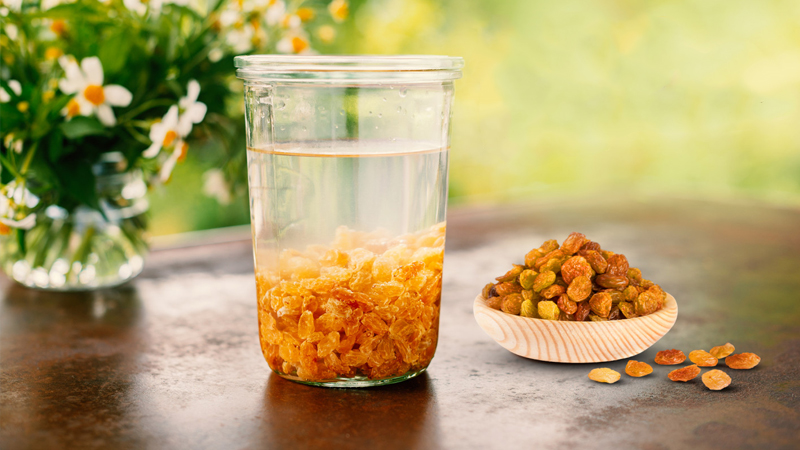 টানা এক মাস প্রতিদিন ভেজানো কিশমিশ খেলে কী পরিবর্তন ঘটে শ’রীরে, জেনে নিন