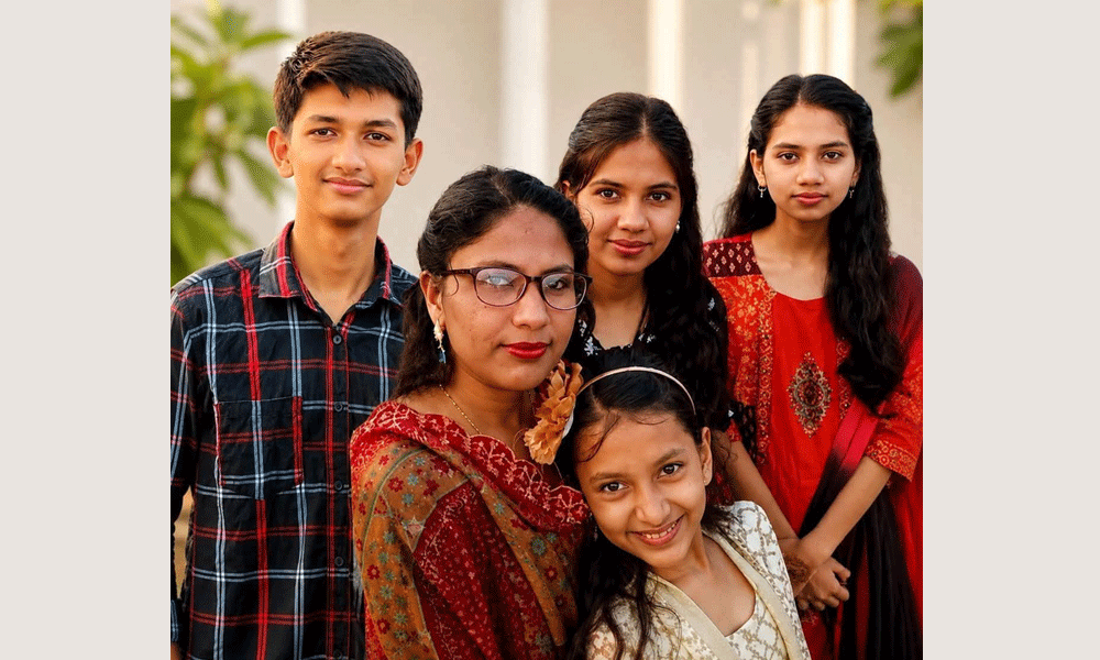 বাবা হারানোর ৭ বছর পর মা-তিন বোন খু’ন, একা হয়ে গেলেন সিফাত